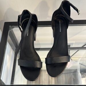 Kitten heels